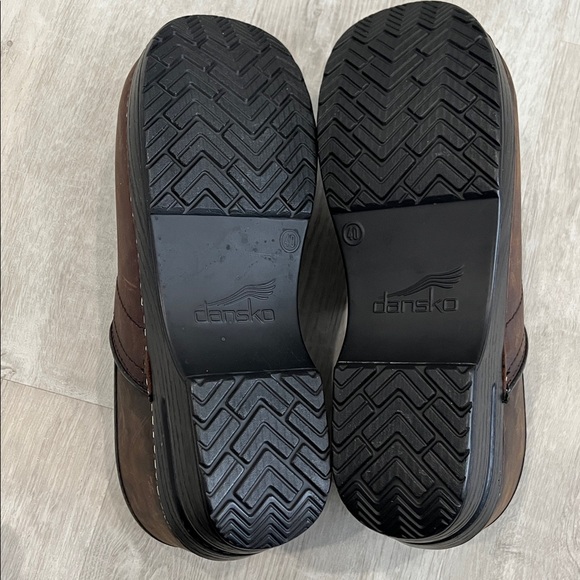 Dansko Brown Leather Clogs 40 - Picture 10 of 13